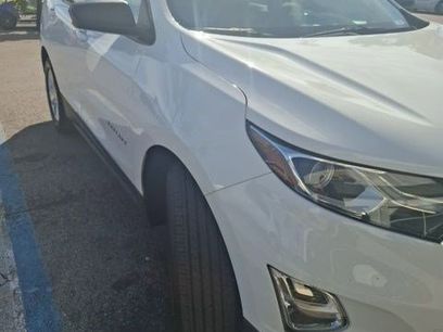 Used 2020 Chevrolet Equinox LS w/ LS Convenience Package