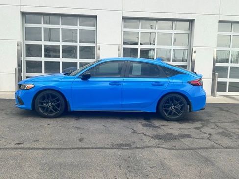 Used 2022 Honda Civic Sport image 3