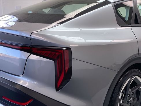 Certified 2025 Kia K4 EX image 10