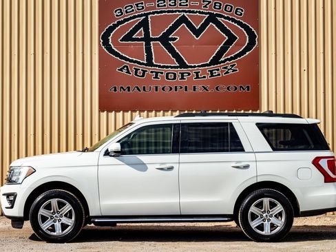Used 2021 Ford Expedition XLT image 7