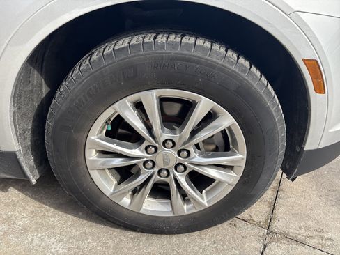 Used 2020 Cadillac XT5 Premium Luxury image 13