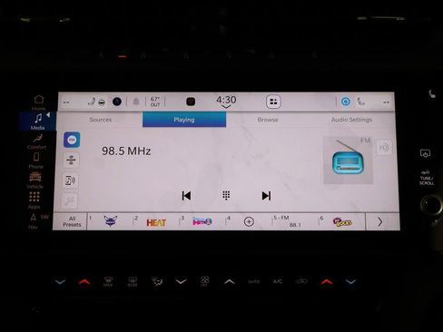 New 2026 Jeep Grand Cherokee Altitude image 29