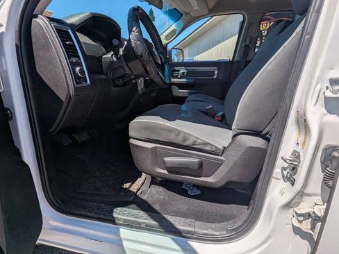 Used 2021 RAM 1500 Classic SLT RWD image 18