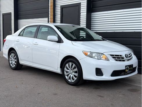 Used 2013 Toyota Corolla LE image 12