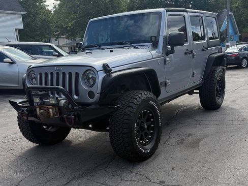 Used 2014 Jeep Wrangler Unlimited Sport w/ Quick Order Package 24S AWD/4WD image 2