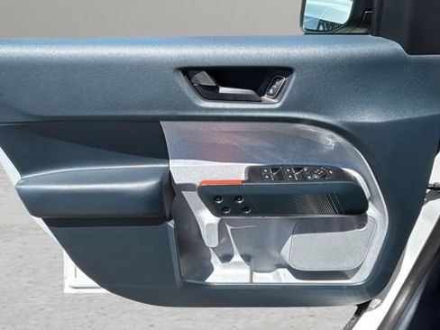 Used 2024 Ford Maverick XLT FWD image 18