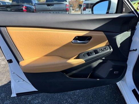 New 2025 Nissan Sentra SV w/ SV Premium Package image 10