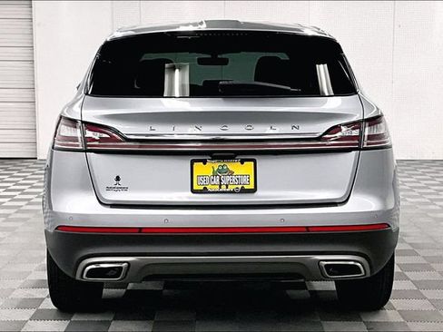 Used 2023 Lincoln Nautilus Reserve AWD/4WD image 5