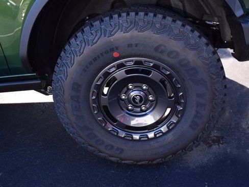 New 2025 Ford Bronco Badlands w/ Sasquatch Package image 4