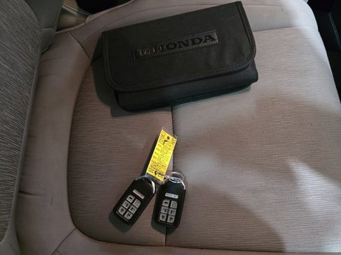 Used 2020 Honda Odyssey EX image 9