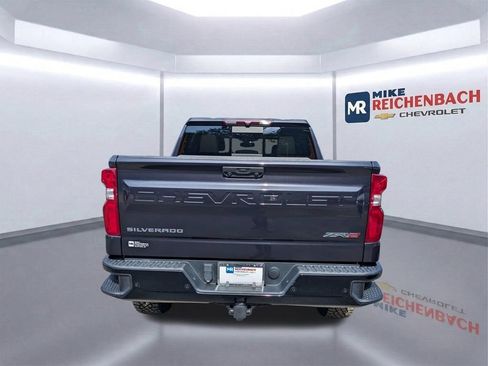 Used 2023 Chevrolet Silverado 1500 ZR2 AWD/4WD image 5