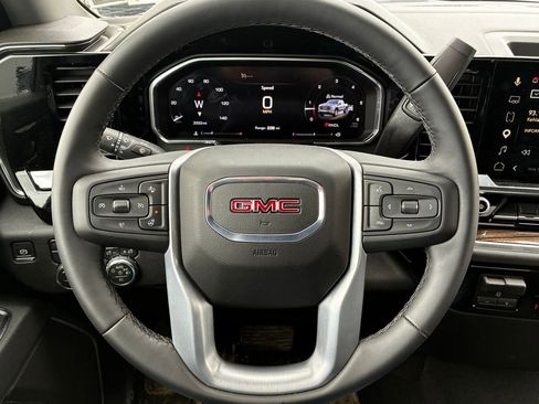 Used 2026 GMC Sierra 1500 Elevation image 25