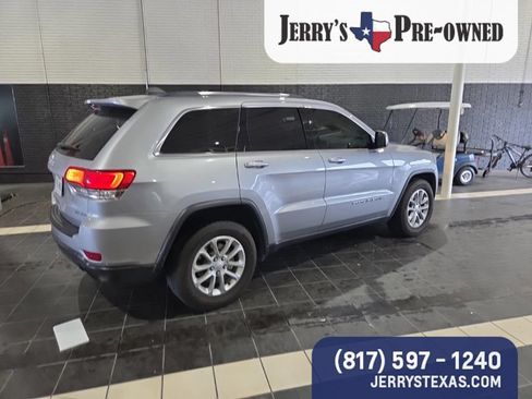 Used 2021 Jeep Grand Cherokee Laredo RWD image 5