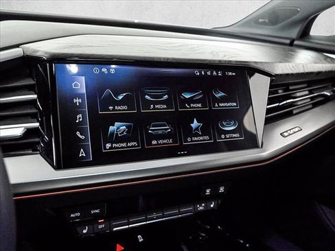 Used 2023 Audi Q4 e-tron Premium Plus w/ Premium Plus AWD/4WD image 15
