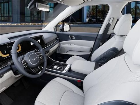 New 2026 Kia Carnival EX FWD image 17