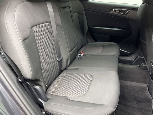 Used 2023 Kia Sportage LX FWD image 21