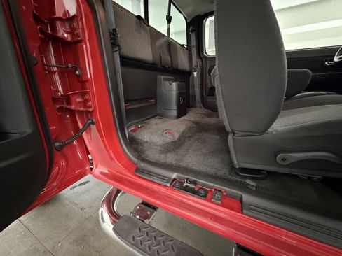 Used 2011 Chevrolet Colorado LT w/ LPO--Chrome Package AWD/4WD image 15