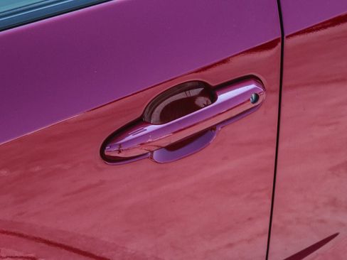 Used 2023 Toyota RAV4 XLE w/ Convenience Package image 9