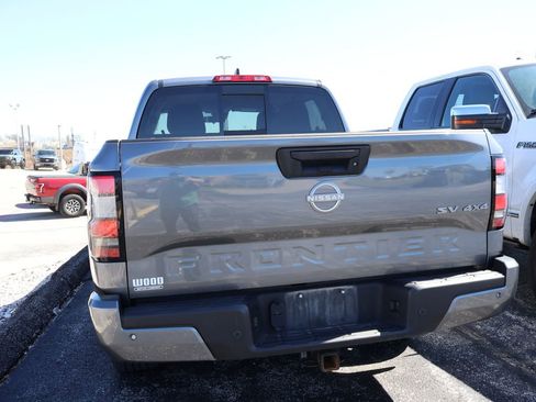 Used 2023 Nissan Frontier SV w/ SV Convenience Package image 5