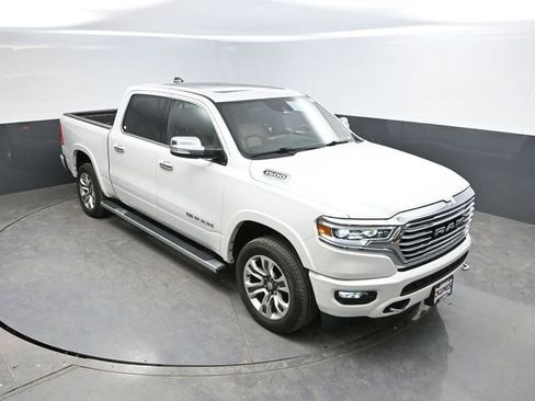 Used 2022 RAM 1500 Limited w/ Body Color Bumper Group AWD/4WD image 42