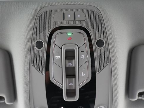 Used 2019 Audi Q5 2.0T Premium Plus image 23