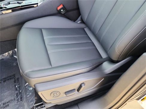 New 2025 Audi Q5 Premium image 24