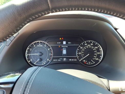 Certified 2024 Nissan Armada Platinum w/ Captain's Chairs Package AWD/4WD image 10