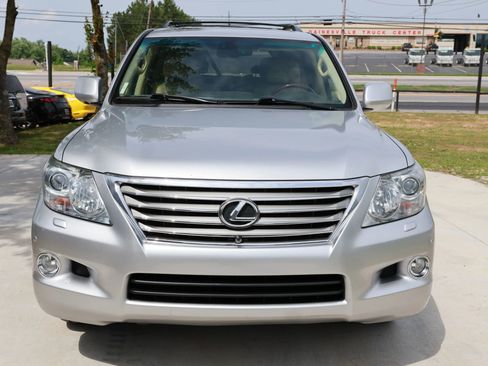 Used 2011 Lexus LX 570 4WD image 12