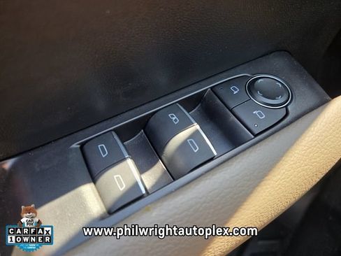 Used 2024 GMC Canyon Denali AWD/4WD image 29