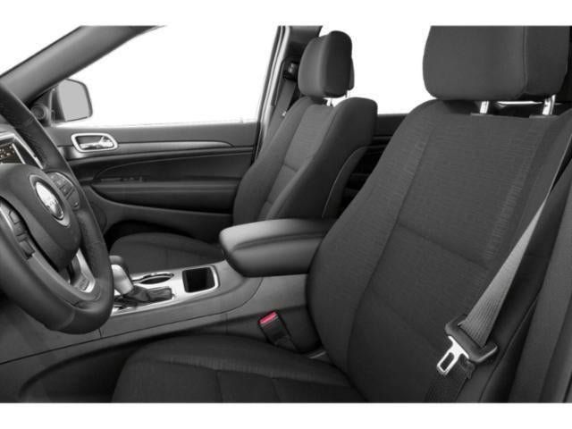 Used 2018 Jeep Grand Cherokee Laredo AWD/4WD image 9