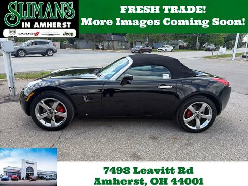 Used 2007 Pontiac Solstice Convertible w/ Premium Package RWD image 1