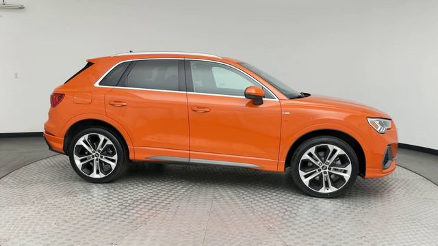 Used 2020 Audi Q3 2.0T Premium Plus w/ Premium Plus Package AWD/4WD image 9