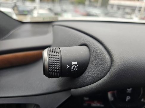 Used 2023 Lexus ES 250 w/ Premium Package image 36