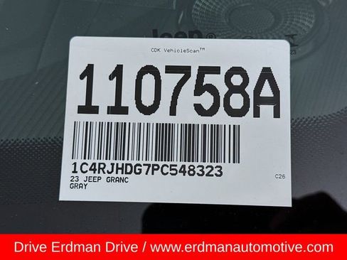 Used 2023 Jeep Grand Cherokee Overland w/ Adv Protech Group III image 31