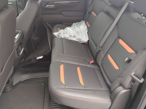 New 2025 GMC Sierra 1500 AT4 w/ Technology Package image 27