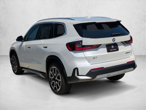 Used 2026 BMW X1 xDrive28i w/ Technology Package image 9