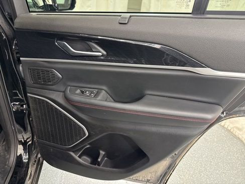Used 2022 Jeep Grand Cherokee Trailhawk w/ ADV Protech Group II AWD/4WD image 11