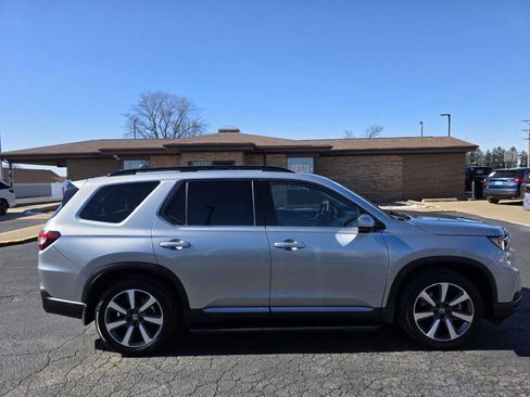 Used 2023 Honda Pilot Elite image 9