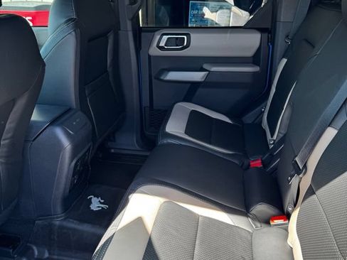 Used 2023 Ford Bronco Wildtrak AWD/4WD image 7