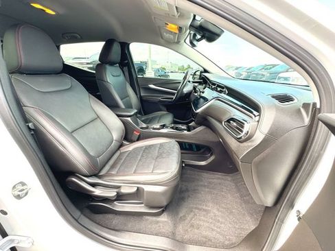 Used 2023 Chevrolet Bolt EUV LT w/ Convenience Package FWD image 27