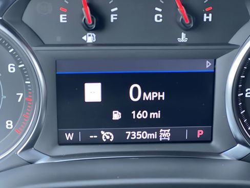 Certified 2023 GMC Acadia SLT w/ Trailering Package image 12