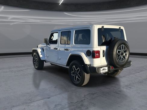 Used 2024 Jeep Wrangler Sahara w/ Technology Group image 4