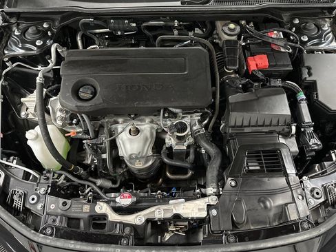 Used 2025 Honda Civic Sport image 32
