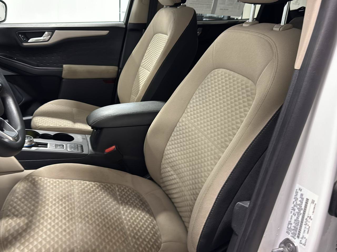 Used 2020 Ford Escape SE AWD/4WD image 18