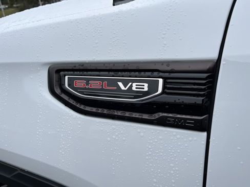 Used 2024 GMC Sierra 1500 AT4X image 30