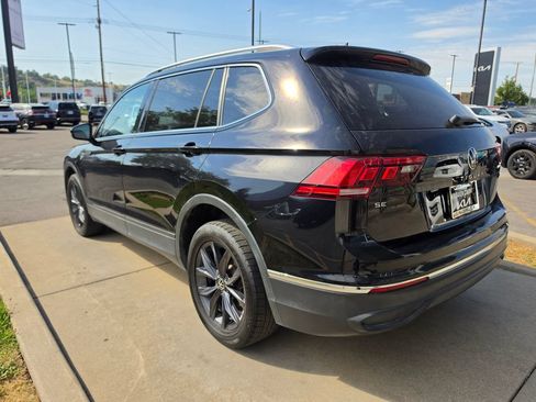 Used 2022 Volkswagen Tiguan SE w/ Panoramic Sunroof Package AWD/4WD image 7