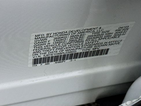 Used 2023 Acura MDX SH-AWD w/ Technology Package image 12