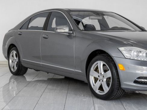 Used 2013 Mercedes-Benz S 550 4MATIC image 77