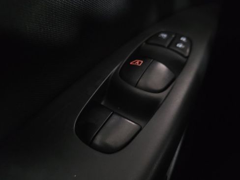 Used 2016 Nissan Sentra SV FWD image 27