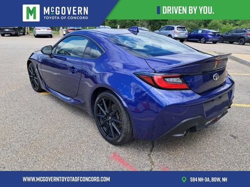 Used 2024 Toyota GR86 Premium RWD image 6